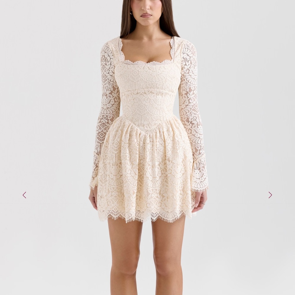 NWT House of CB Faye Cream Lace Long Sleeve Mini Dress